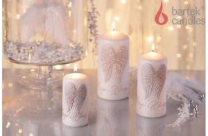 Świeca ozdobna ANGEL WINGS słupek 15H biała